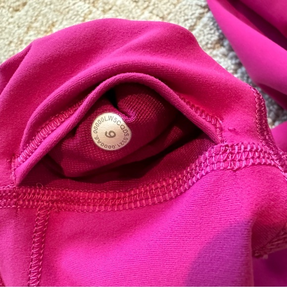 Lululemon Wunder Train size 6 Ripened Raspberry - Picture 3 of 5